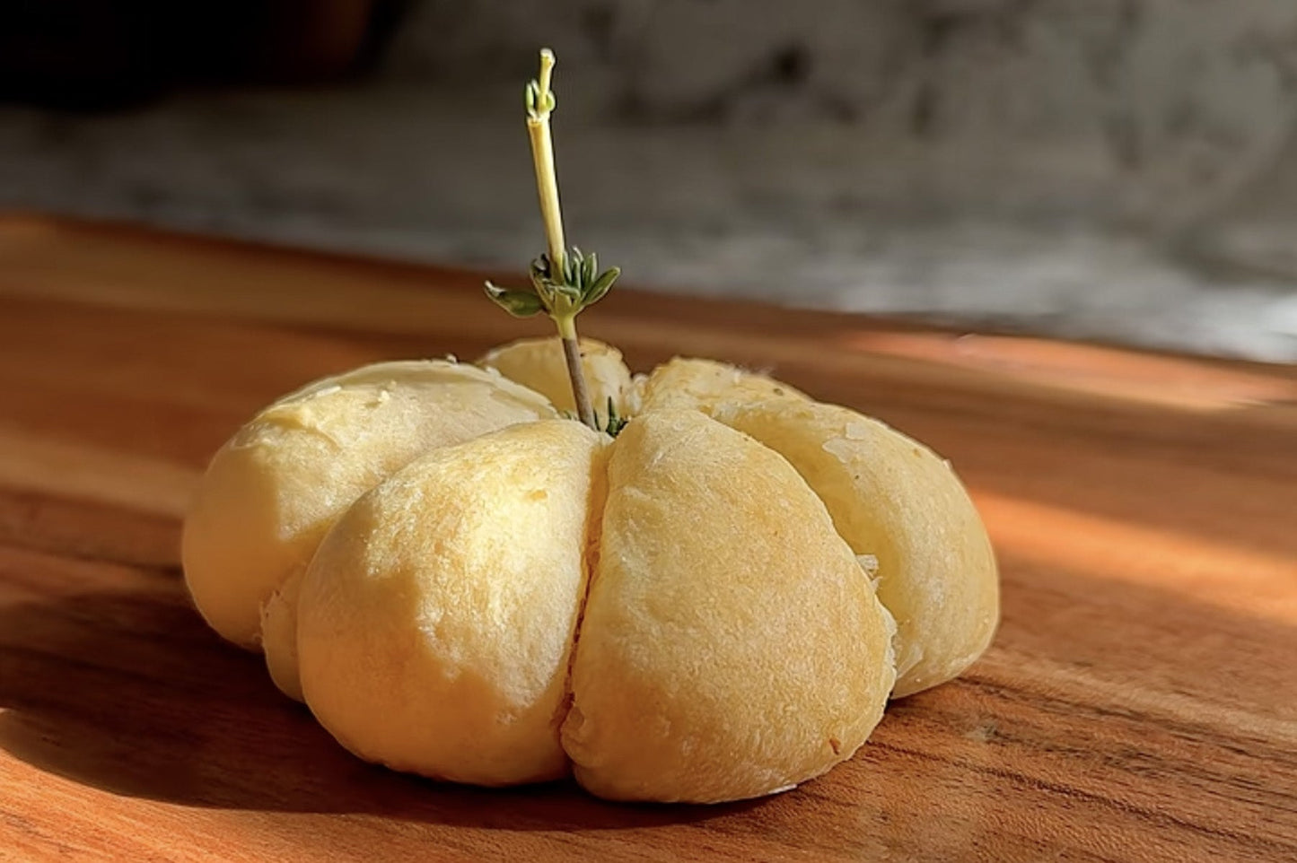 Buffalo Garlic Parm Pizza Bombs